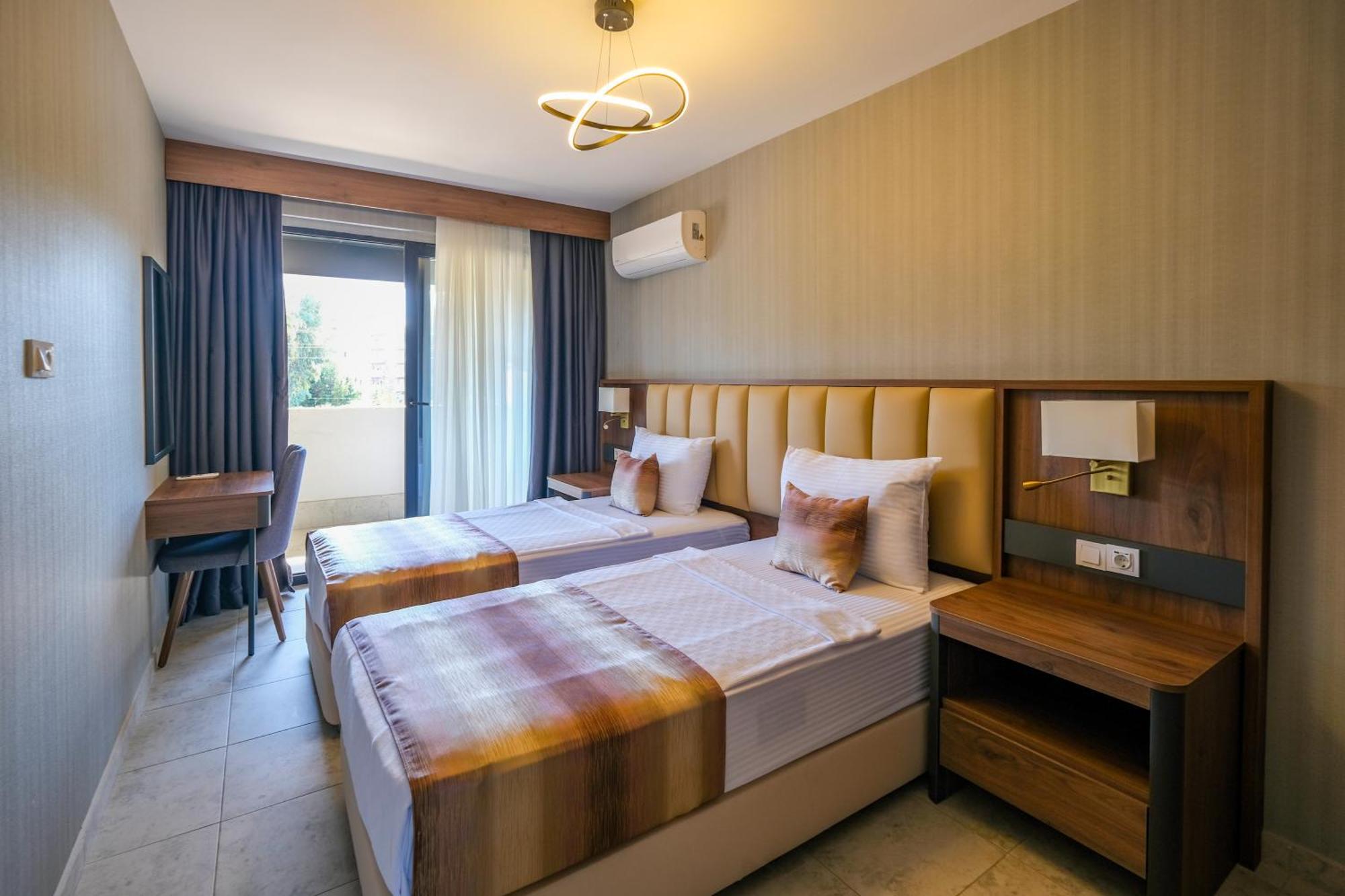 Days Inn By Wyndham Alanya Eksteriør bilde