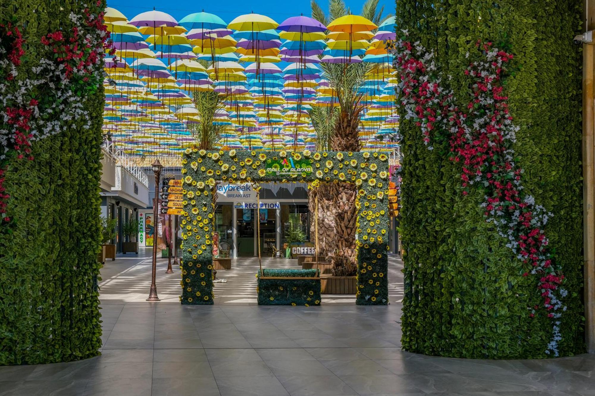 Days Inn By Wyndham Alanya Eksteriør bilde