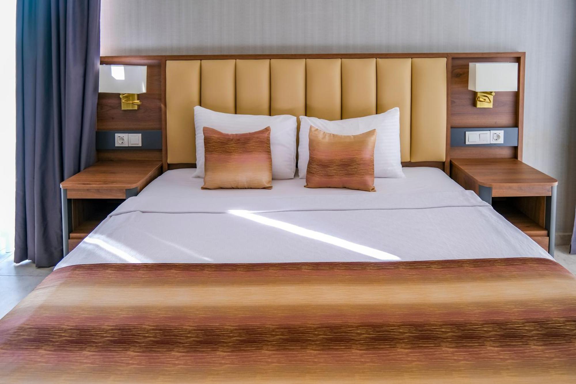 Days Inn By Wyndham Alanya Eksteriør bilde