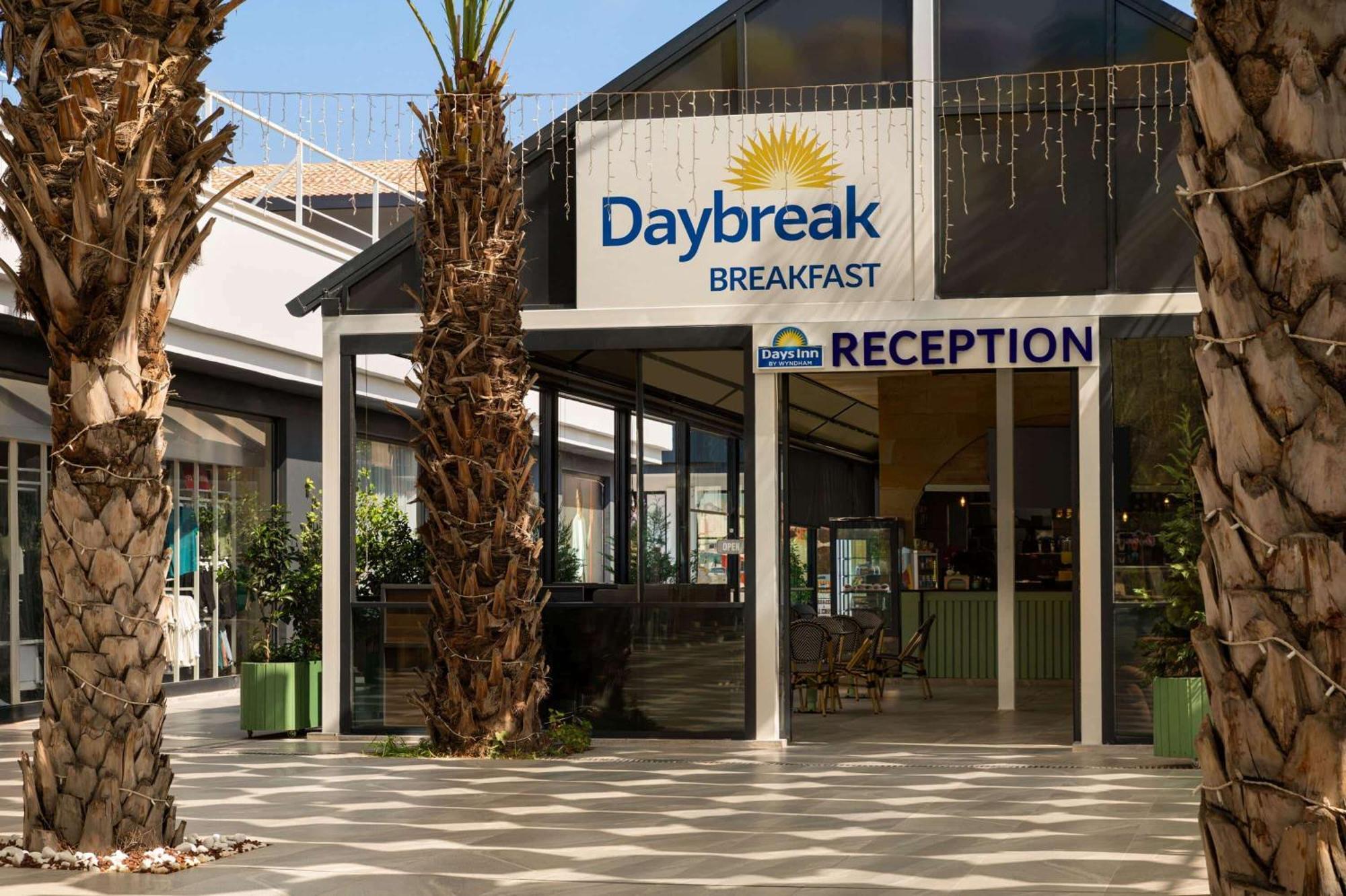 Days Inn By Wyndham Alanya Eksteriør bilde